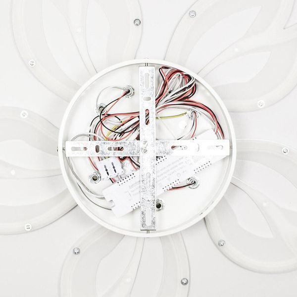 Люстра-квітка LED сучасна біла з пультом ASTRA 120W 5F WHITE ASTRA 120W 5F WHITE фото